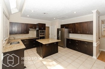 Hudson Homes Management Single Family Home For Rent - Photo Gallery 3