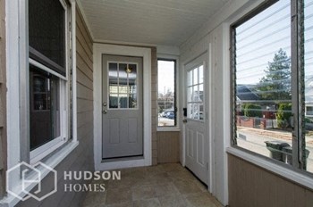 Hudson Homes Management Hudson Homes Management Single Family Home For Rent Pet Friendly 203 Lynch St Providence RI 02908 3 bedrooms 1.5 bathrooms carpet microwave refrigerator basement - Photo Gallery 3