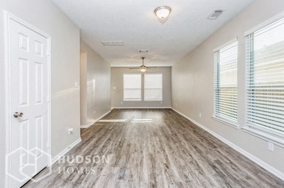 Hudson Homes Management Single Family Homes - 21127 Wortham Oaks Dr, Humble, TX 77338