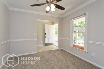 Hudson Homes Management Single Family Home For Rent 230 Andover Cir Irmo South Carolina Dishwasher Front Porch Private Driveway Fireplace - Photo Gallery 3