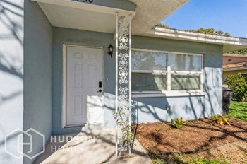 2948 2950 ST JOHN DR Unit 2 2 Beds Duplex/Triplex for Rent - Photo Gallery 3