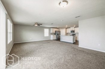 Hudson Homes Management Single Family Homes- 3519 Heron Cove Dr, Green Cove Springs, FL 32043 - Photo Gallery 3