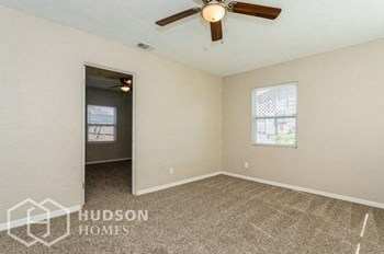 Hudson Homes Management Single Family Homes – 4125 7Th Ave N, Saint Petersburg FL, 33713 - Photo Gallery 3