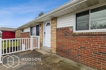 Hudson Homes Management Single Family Homes – 5044 Leona Dr, Pittsburgh, PA 15227 - Photo Gallery 3