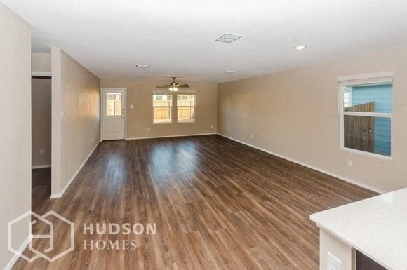 Hudson Homes Management Single Family Home For Rent Pet Friendly Home For Rent 724 Autumnwood Way