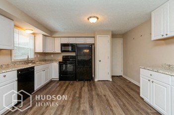 Hudson Homes Management Single Family Home For Rent Pet Friendly remodeled kitchen remodeled bathroom beautiful 7454 Gale Rd Sw  Pataskala  OH	43062 - Photo Gallery 6