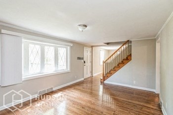 Hudson Homes Management Single Family Home 1139 Foxon Rd, North Branford, CT, 06471 - Photo Gallery 3