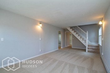 Hudson Homes Management Hudson Homes Management Single Family Home For Rent Pet Friendly 203 Lynch St Providence RI 02908 3 bedrooms 1.5 bathrooms carpet microwave refrigerator basement - Photo Gallery 4