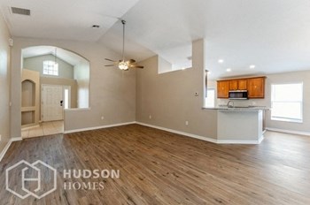 Hudson Homes Management Single Family Homes - 33339 Irongate Dr, Leesburg, FL 34788 - Photo Gallery 4