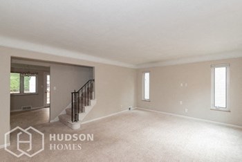 Hudson Homes Management Hudson Homes Management Single Family Home For Rent Pet Friendly 415 E 272nd St Euclid OH 44132 4 bedrooms basement microwave refrigerator detached garage built ins ceiling fan - Photo Gallery 3