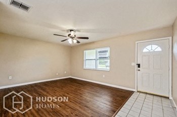 Hudson Homes Management Single Family Homes - 4226 Ann Way, Sarasota, FL, 34232 - Photo Gallery 3