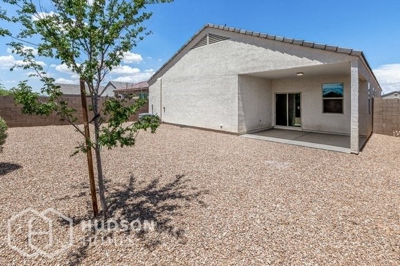 Hudson Homes Management Single Family Home 5015 E Andalusite Ln, San Tan Valley, AZ 85143, USA
