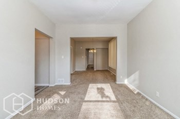 Hudson Homes Management Single Family Home For Rent Pet Friendly 6429 S MORGAN ST Unit 1 - CHICAGO, IL - Photo Gallery 5