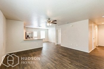 7532 Twin Pine Ct 3 Beds House for Rent - Photo Gallery 3