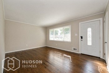 Hudson Homes Management Hudson Homes Management Single Family Home – 7 Carol Pl Unit #1 For Rent - Photo Gallery 5
