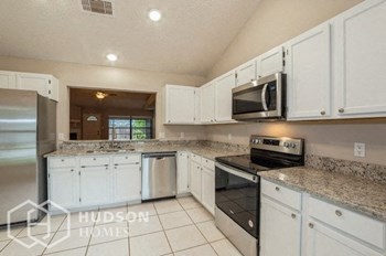 Hudson Homes Management Hudson Homes Management Single Family Home For Rent Pet Friendly Home For Rent - Photo Gallery 6