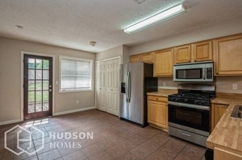 Hudson Homes Management Single Family Homes - Photo Gallery 4