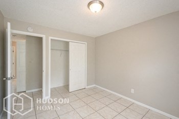 Hudson Homes Management Single Family Home For Rent Pet Friendly 1411 E 109th Ave Unit 1 Tampa FL 33612 3 bedrooms 1 bathroom granite countertops washer drier hookup refrigerator - Photo Gallery 5
