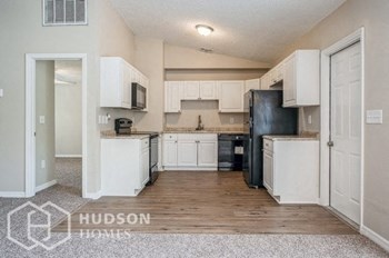 Hudson Homes Management Single Family Homes - Photo Gallery 5