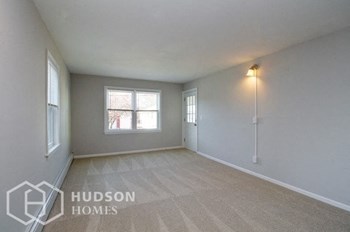 Hudson Homes Management Hudson Homes Management Single Family Home For Rent Pet Friendly 203 Lynch St Providence RI 02908 3 bedrooms 1.5 bathrooms carpet microwave refrigerator basement - Photo Gallery 5