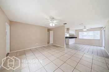Hudson Homes Management Single Family Home For Rent Pet Friendly - 317 Se Dalva Ave, Port St Lucie, FL, 34984 - Photo Gallery 5