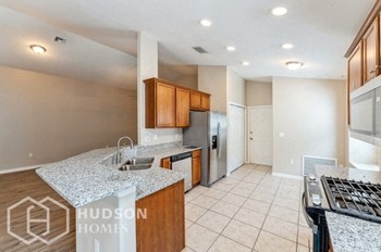 Hudson Homes Management Single Family Homes - 33339 Irongate Dr, Leesburg, FL 34788 - Photo Gallery 5