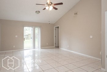 Hudson Homes Management Single Family Home For Rent Pet Friendly 404 Hope Circle Orlando Florida 32811 attached garage vaulted ceilings 4 bedroom back yard dishwasher - Photo Gallery 8