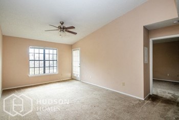 Hudson Homes Management Hudson Homes Management Single Family pet friendly - Photo Gallery 6