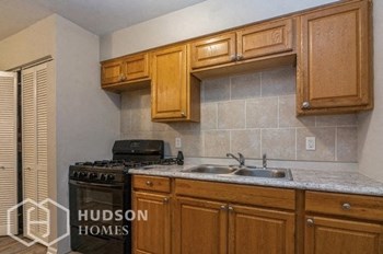 Hudson Homes Management Single Family Homes - 5925-31 Jefferson Street unit 4, Merrillville, IN 46410 - Photo Gallery 6
