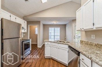 Hudson Homes Management Single Family Home 649 Fernstone Trl, Lawrenceville, GA, 30046 - Photo Gallery 5