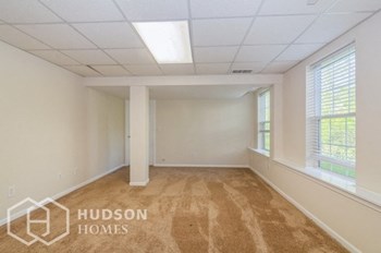 Hudson Homes Management Hudson Homes Management Single Family Home For Rent Pet Friendly remodeled kitchen remodeled bathroom beautiful 655 Gainesway Circle Road Valparaiso IN 46385 - Photo Gallery 5