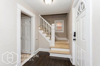 70 Highland Ave 3 Beds House for Rent - Photo Gallery 3