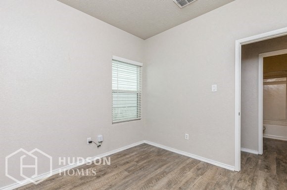 Hudson Homes Management Single Family Homes - 7115 Quarter Moon, Converse, TX, 78109