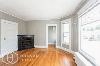 100 Union St Unit 3 3 Beds House for Rent - Photo Gallery 3