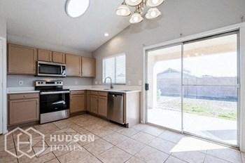 Hudson Homes Management Single Family Home For Rent Pet Friendly - 12139 W Columbine Dr, El Mirage, AZ, 85335 - Photo Gallery 6