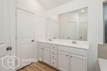Hudson Homes Management Single Family Homes - Photo Gallery 9