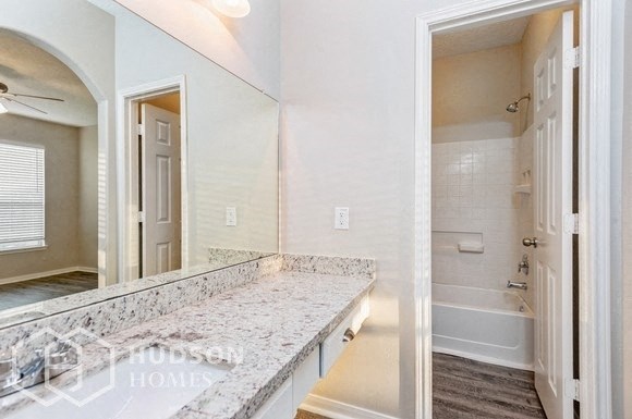 Hudson Homes Management Single Family Homes - 21127 Wortham Oaks Dr, Humble, TX 77338