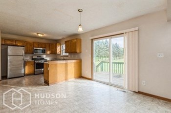 Hudson Homes Management Single Family Homes- 227 BEACHWOOD DR, YOUNGSTOWN, OH 44505 - Photo Gallery 6