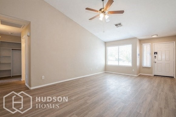 Hudson Homes Management Single Family Homes - 3134 E John Cabot Dr, Phoenix, AZ, 85032