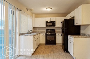 Hudson Homes Management Single Family Homes - 443 Greentree Ln, Bolingbrook, IL, 60440 - Photo Gallery 6
