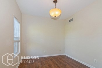 Hudson Homes Management Hudson Homes Management Single Family Home For Rent Pet Friendly remodeled kitchen remodeled bathroom beautiful 655 Gainesway Circle Road Valparaiso IN 46385 - Photo Gallery 6
