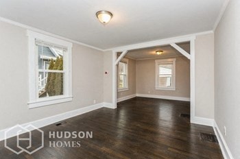 70 Highland Ave 3 Beds House for Rent - Photo Gallery 6
