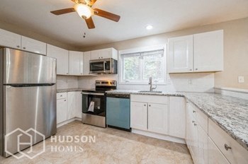Hudson Homes Management Single Family Homes - 7 Kynor Avenue, Hopatcong, NJ, 07874 - Photo Gallery 3
