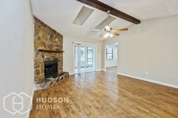 Hudson Homes Management Single Family Home For Rent Pet Friendly - 8161 Crosswind Rd, Jacksonville, FL, 32244 - Photo Gallery 6