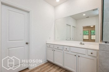 Hudson Homes Management Single Family Homes - Photo Gallery 8
