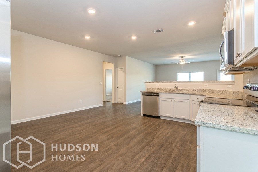 Hudson Homes Management Single Family Home For Rent Pet Friendly 1383 Deutz Drive, Locust Grove, GA, 30248