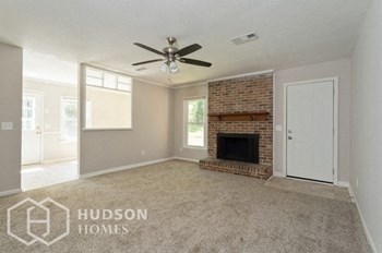 Hudson Homes Management Single Family Home For Rent 230 Andover Cir Irmo South Carolina Dishwasher Front Porch Private Driveway Fireplace - Photo Gallery 4