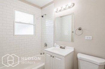 Hudson Homes Management Single Family Homes- 278 Rouse Ave, Mundelein, IL 60060, USA - Photo Gallery 13