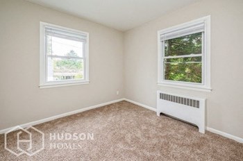 Hudson Homes Management Hudson Homes Management Single Family Home For Rent Pet Friendly - Photo Gallery 5