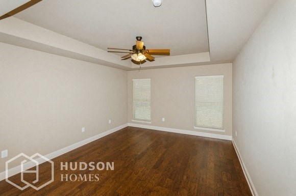 Hudson Homes Management Single Family Home For Rent Pet Friendly remodeled kitchen remodeled bathroom beautiful 121 Windermere St	Waxahachie TX	75165